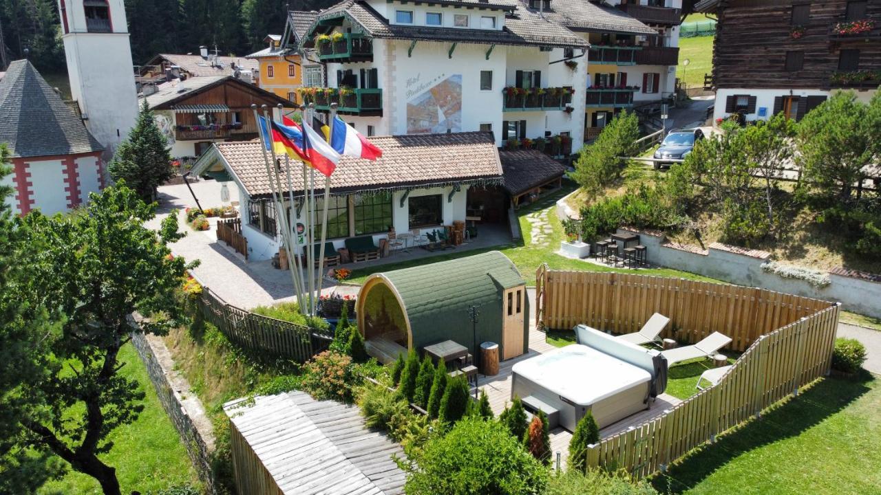 Hotel Piedibosco モエナ エクステリア 写真