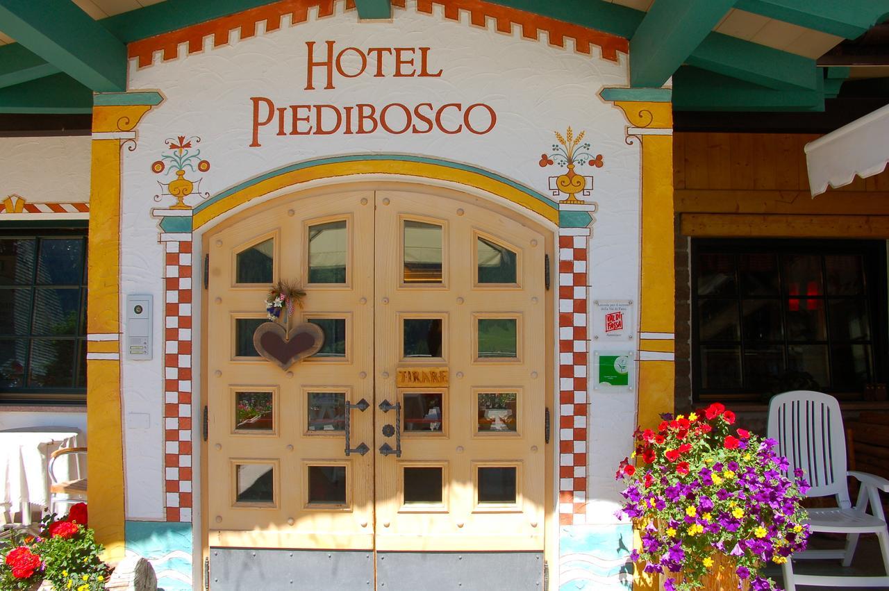 Hotel Piedibosco モエナ エクステリア 写真